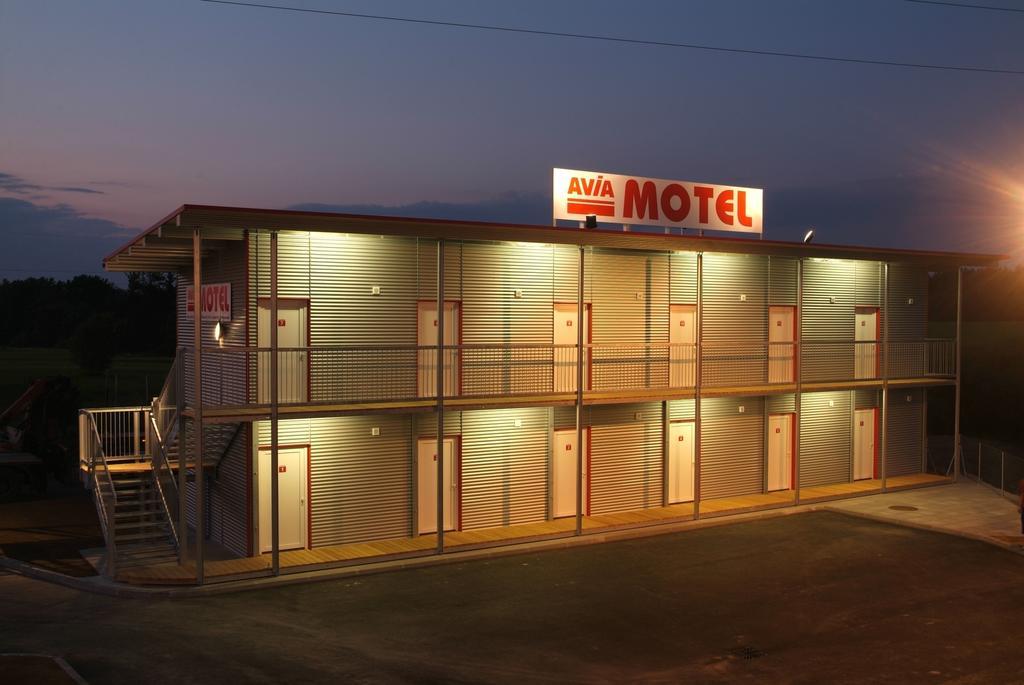 Fairsleep Avia Motel Gmuend Gmund  Luaran gambar